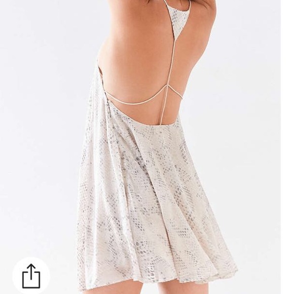 UO DRESS - Picture 3 of 6